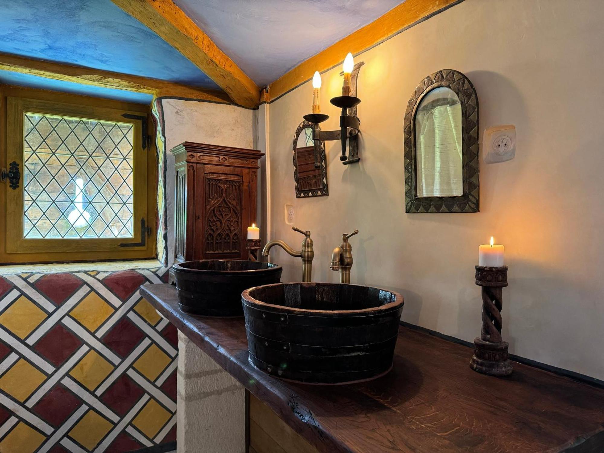 Chateau De Champrenault, Voyagez Dans Le Temps Bagian luar foto